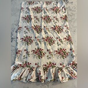 Vintage Ralph Lauren Emily Anne Rose Ruffled Set of 2 Standard Pillow Cases EUC